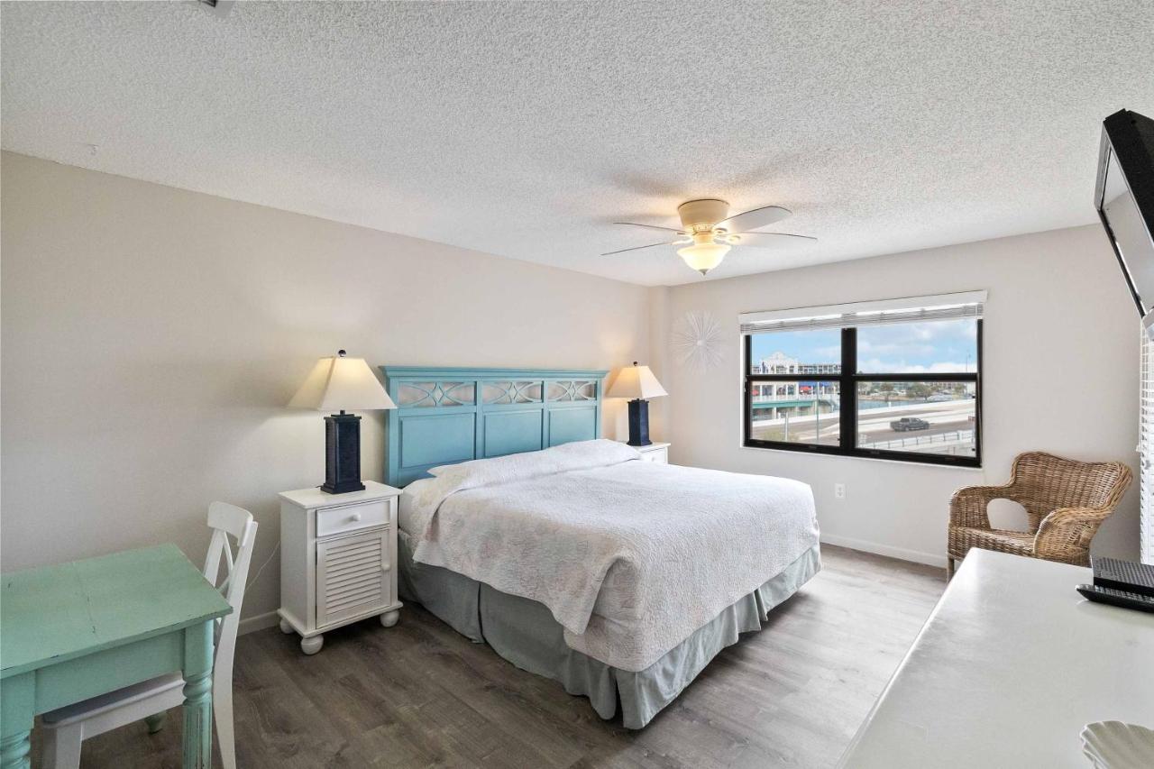 301 Beach Place Condos St. Pete Beach Luaran gambar